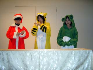 �������